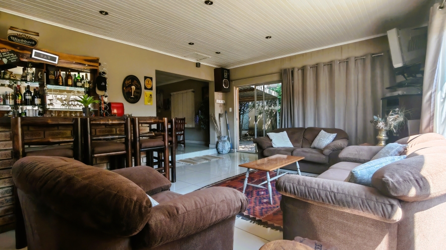 3 Bedroom Property for Sale in Riverside Beach Club Free State